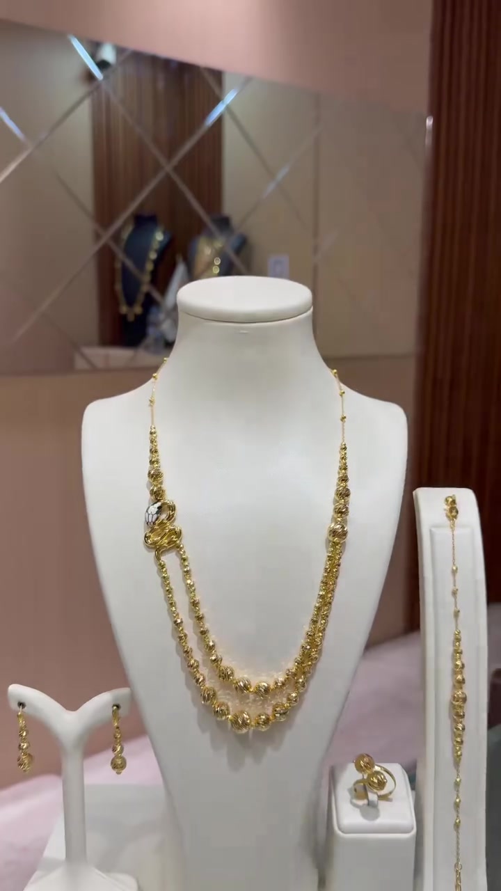 طخم أيطالي 🇮🇹عيار 21. ذهب إمارتي مختوم 💍

✨ شركة الفجيرة للمجوهرات 💎
الاولى في عالم الذهب والفخامة 🥇
حيث يجتمع الذوق الرفيع مع الاناقة الملكية 
📍 العنوان : موصل-سوق النبي -قرب جامع عالية 
📞 للحجز والاستفسار :
***********/‭***********‬
📱 تابعونا على :
فيسبوك : صياغة الاعراس
إنستغرام : Fujairah.business 
تيك توك : شركة الفجيرة

#اكسبلور
