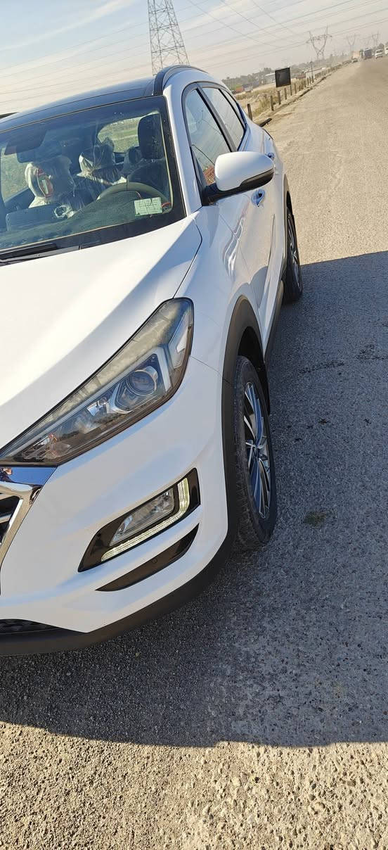 للبيع توسان 19 خليجي رقم بغداد مكفوله  سوناره بل منشورمحرك 2000دوش فول بنراما سعر 210 وبيه مجال مكان  السيارة بغداد
 ***********
