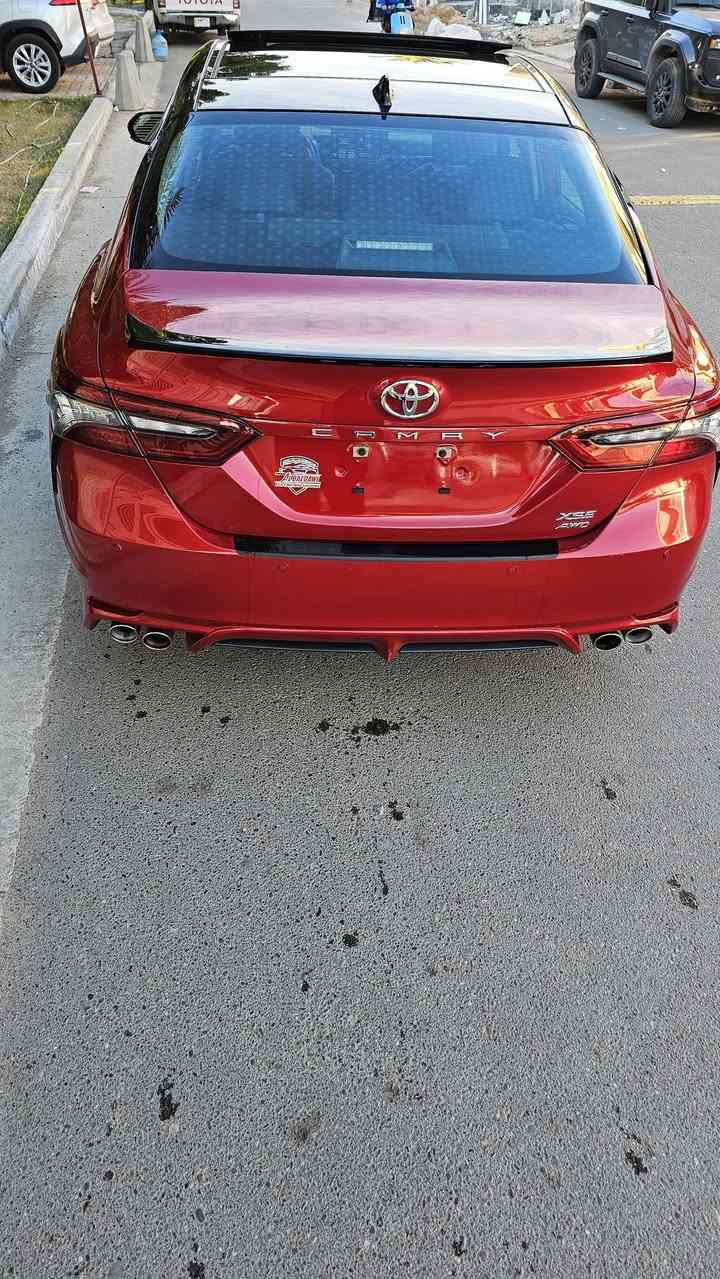 السلام عليكم
كامري للبيع فقط اعلى فئة فول للاخير ٢٠٢٤ اخر نسخة بانزين ماشية ٨ الاف سيارة جديدة جدا جدا قطعتين صبغ فئتها xse بلس مواصفاتها 
شاشة كبيرة بانوراما ويل ١٩ شاحن لاسلكي اضائة محيطية قطعتين تبريد ٤ كامرات حساسات أمامية وخلفية مع اوتو ستوب كل جهات  رادارات ٣٦٠ داتا شو تدفئة ستيرن تدفئة وتبريد بالكشنات كشنات كهرباء لايتات أمامية وخلفية لد بصمة تشغيل عن بعد شفتات ستيرن اوتو لايت ومواصفات هواي كلش 
 السعر بدون لوحات رقم فحص دخول جديد بسعر ٢٤٠ ورقة 
للإستفسار 
***********
