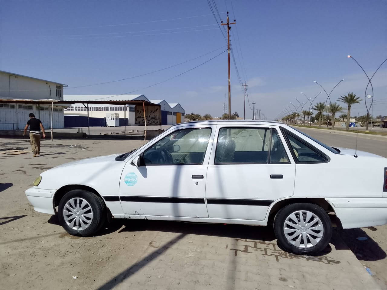 سيارة دايو لونس 95كله بلديه شرط تحويل من صبح كير مكينه خير من الله سعر 22 بس شراي يخبر هذ رقمي ***********
