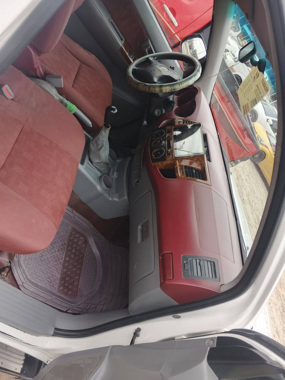 فلاونزا 2011 شاصي 12 سنويه 28 بيها صبغ بالجاملغ الخلفي من جهه السائق تخم تاير محرك جيد جدا تبريد والكهربائيات كلها شغاله رقم واسط انكليزي المكان الصويرة السعر 145 بيها مجال ***********....***********
