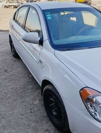 اكسنت موديل 2009 اوتامتيك وارد خليجي جاملغ الي وره صبغ مع الحنطة صبغ ا...