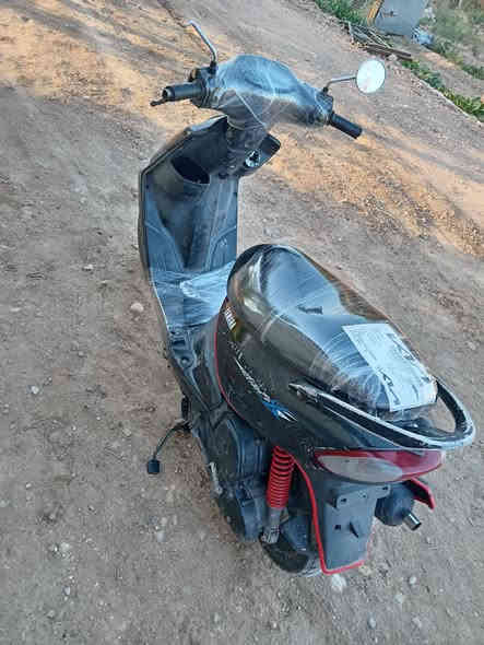 للبيع ماكس قجمه كهربيات كله شغاله شلعه ومعدل
محرك يخبل ناعم  لاتبخير ولاشي سعر 300
 مكان بغداد المدينه ***********
