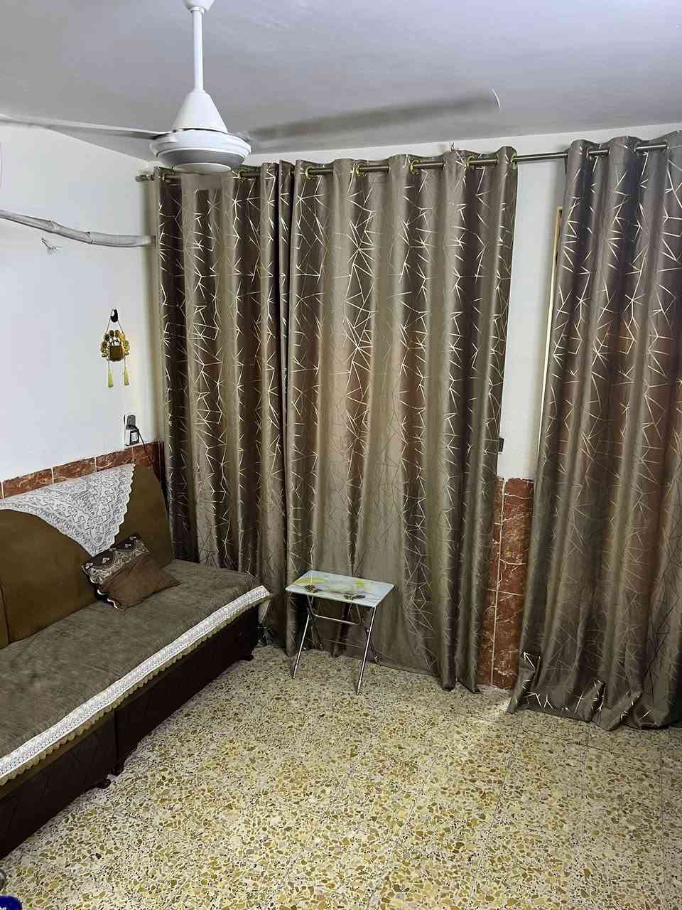 —————————————————————————

🔸 مشتمل للبيع طابو صرف مناسب ✅
50 متر  الواجهه 4م والنزال 12،5م مربع
بناء سنة  2018 تسليم🔑 درجه اولى كامل مكمل 

🔸الطابق1️⃣استقبال ومطبخ حار وبارد وصحيات وغرفه   
 الطابق… 2️⃣غرفتين نوم وصاله وبلكونه وخدمات                                  
الطابق ... 3️⃣بيتونه وسطح

 البناء كله ممتاز ودرجه اولى ونضيف مرتب 
🔸موقع الدار ممتاز جدا📍الشعب شارع الصحه خلف جامع المبرقع وقرب شركه الببسي
 (شارع عريض عرضه15 وتبليط)

+مناسب لحك قبل لاينباع ملاحظه اذ تحب تاخذه وتستثمره اجره الك ب500الف ايجار سريع  
🔸السعر: 145 مليون وقابل للتفاوض 

***********.  واتساب. اتصال
