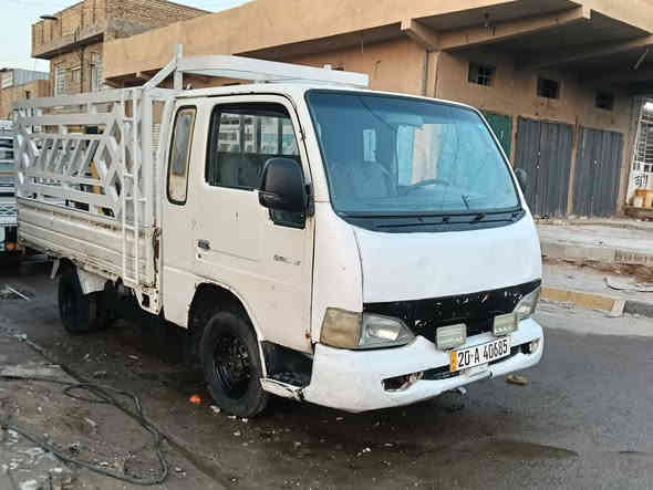 السلام عليكم  سامسونج للبيع موديل 2000 السعر 35 رقم نكليزي سنويه بسمي باتري جديد صدر جديد تخم تاير جديد المكينه تشتغل نكرة الصبح مكاني بغداد الحسينيه  واتساب ***********
