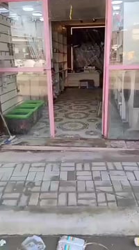 يا لله سلام عليكم ورحمه الله  مكتبه للبيع مع العاب و قرطاسيه  المكتبه ...