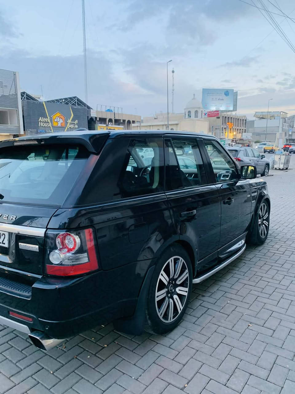 سلام عليكم رانج خليجي فول واحد على واحد مكفوله كفاله عامه موديل ١٣ اريد مراوس سياره جديده احله من الصور بغداد الشعله ***********
