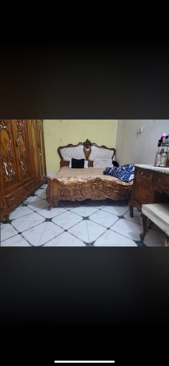 غرفة نوم. صاج انتيكا نظيفةكولش اي ضرررر مابيها.
مكان بغداد الجديدة بغداد


**إذا كنت صاحب هذا الإعلان وتريد حذفه لأي سبب، رجاءا أرسل رسالة إلى الدعم الفني**