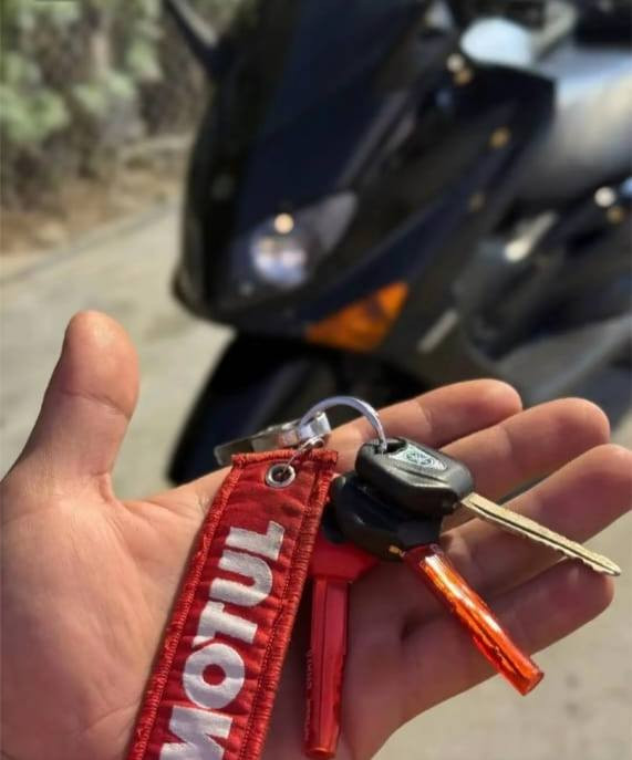 السلام عليكم 
تي ماكس للبيع 
كفاله عامه 
شرط الفحص 
 موديل 2008
يدات تدفئه
 نضافه 100/100
بيها ورقه مال مزاد
السعر 28 وبيها مجال  
 ***********
