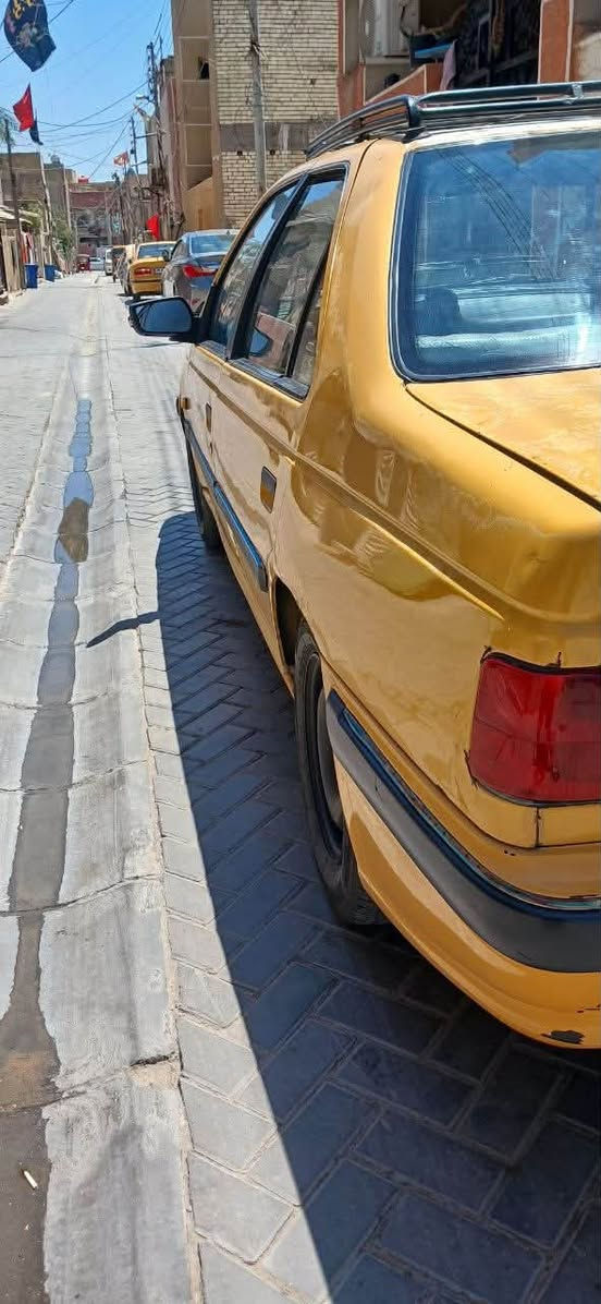 السلام عليكم 
بيجو بارص ٢٠١٣ 
المكينه بيها تبخير 
وتبريدها كلشي ما بي شغال فقط غاز يحتاج اله 
مكاني بغداد الشعب السعر ٢٩ وبي مجال 
للاستفسار ***********واتساب متواجد
