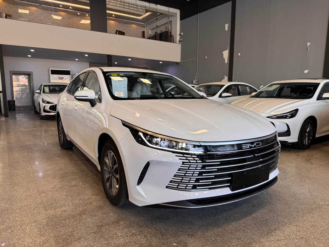 بي واي دي  BYD DESTROYER 05 2025.
رەنگی.سپی. ..بەردەستە 
مواصفات.کارەبایی و بەنزین و هایبريد.
شاشە تێسلا.بصمة شاشةوكاميرا ویل کەپ.
تحديد سورعه.پشت و پێش لید ڤۆلیۆم
 کارت و وایەر شحنی لەگەڵە.كەمترین .سعر.124$🔥🔥
   مۆبایل ***********
  مکان.اربیل . 100م .معرض تۆپ کارس أربيل, العراق
