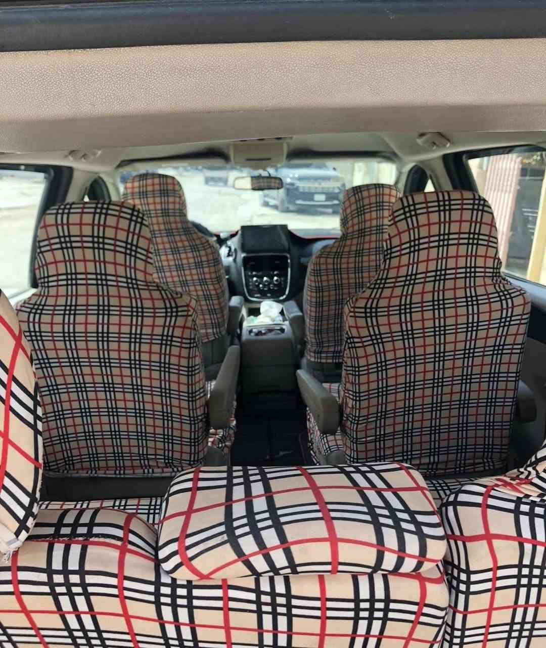 دودج كرفان 2012
محرك 3600
أبواب وصندوق كهربائيات أوتوماتيك 
تحكم إستيرين 
كشن سايق كهربائي
كشنات سياحي
كامره وشاشه
ويل كب 17
تخم تاير جديد
صدر ادامه جديد

حادث جاملغ امامي صفحة السايق نفسه امصلح والبنيد 
بيها بعض الاحتكاكات جانبيه اهنا بسبب تكتك

العنوان بغداد
السعر 130 وبيها مجال بسيط

موبايل ***********
