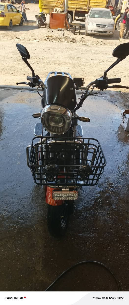 السلام عليكم دراجة للبيع أخذتها جديدة ٧ بطاريات سعرها ٧٥٠ وبيها مجال ***********
