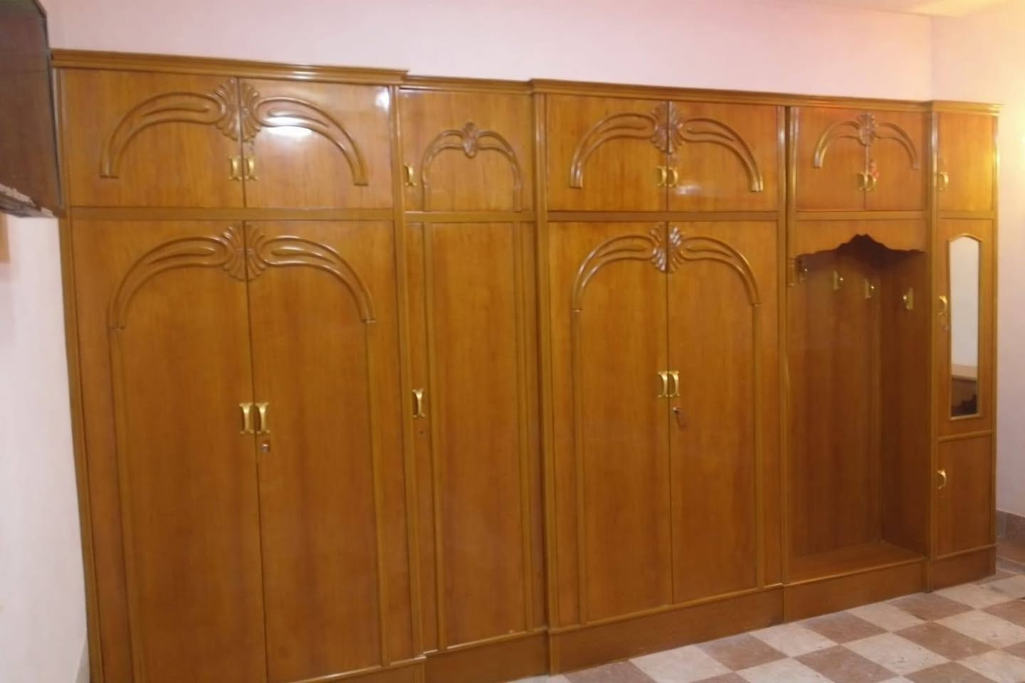 غرفه تسكام صاج صبغ حراري جلاتين خمس بيبان ضهر برغي  للبيع انتصل على الرقم واتساب *********** تعال وشوف قبل لاتحكم
