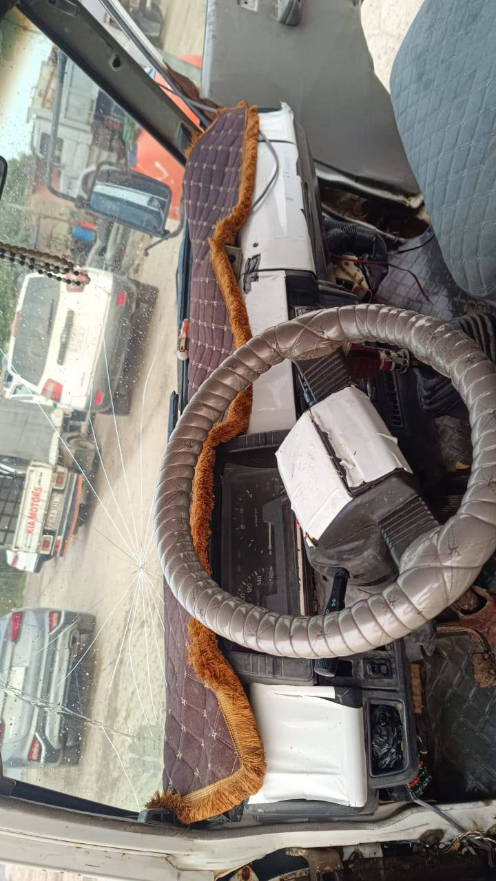 سلام عليكم كيه بنكو جاهزه سياره حلوه مكينه كير حداديه تخم تاير دوشمه جديده باتري سلف كله جديد مديل 94 رقم 📱 راعيه مكلف بنشر باقي تفاصيل نتصل وبيك خير وتدلل رقم كربلا ***********
