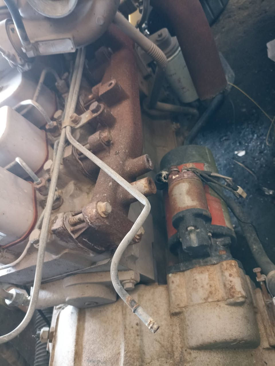 متوفرمحركات كمنز 102 بم عادي امريكي  102 بم هيت حديث 107 انجكتر 
‪0789 181 4405‬‏
