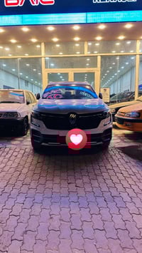 رينو كوليوس • ٢٠٢٥ • زيرو ١٨٠٠٠