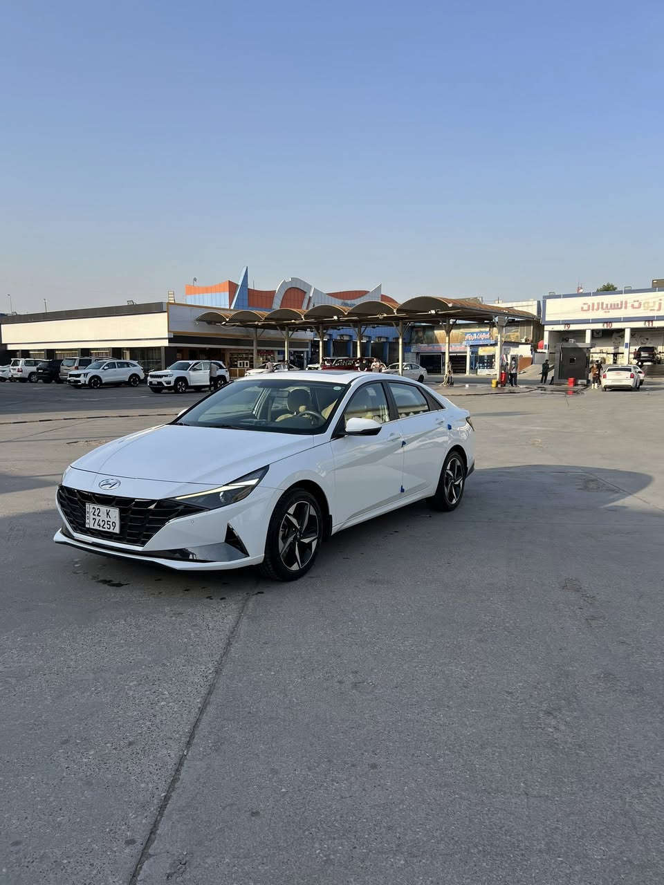 السلام عليكم شباب سياره هيونداي النترا موديل 2023 خليجي فول مواصفات ماعده جاملغ امامي صبغ بدون دواخل كفاله عامه ماشيه مثل ماموضح في الصوره السياره عنوانه البصره لاستفسار ***********:0773153895
