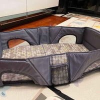 سرير سفر • يتحول لجنطة • خفيف وسهل الحمل