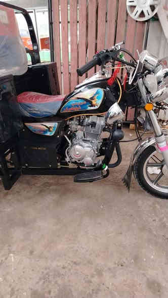 للبيع اوراق اصولي صالهه سبوع من طلعته من الوكيل بعدهي بدهن السحك سعر 2650 خاص مغلق ***********
