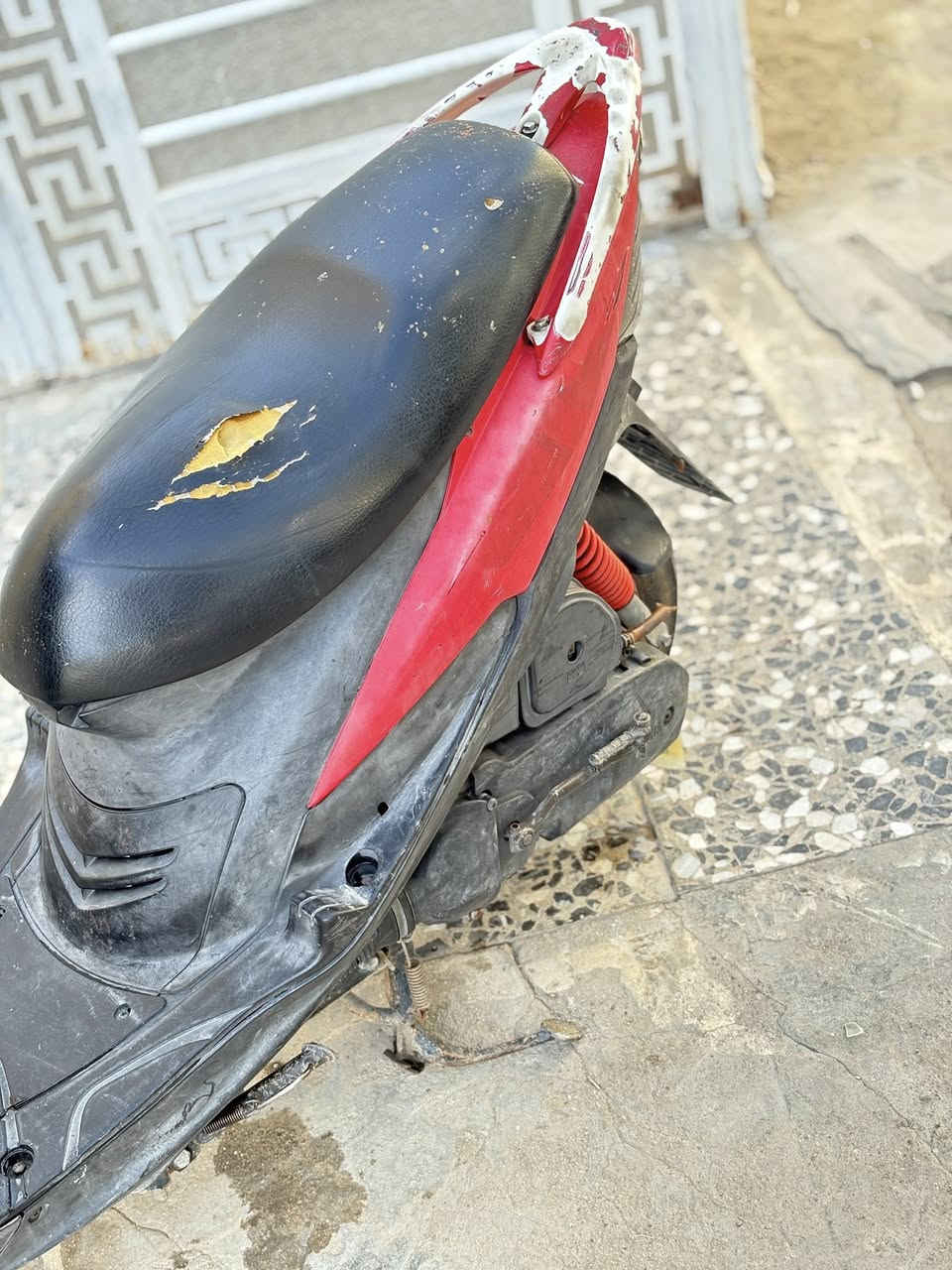 دراجه ماكس عدله دراجه مامفتوحه ولامفتوح بيه برغي بعدهي بحالت لوكاله دراجه كلشي شغال بيه شلعه ومعدل وشرط لفحص لون مميز احمر دراجه زيرو ماماشيه معه لمكاتبه دراجه طالعه بشهر ١٢بعدهي جديده وبيه كلج امامي رياضي بلادي دراجه متروسه ختومات خير من الله  مكان ناصريه مركز الاستفسار رقم ***********
