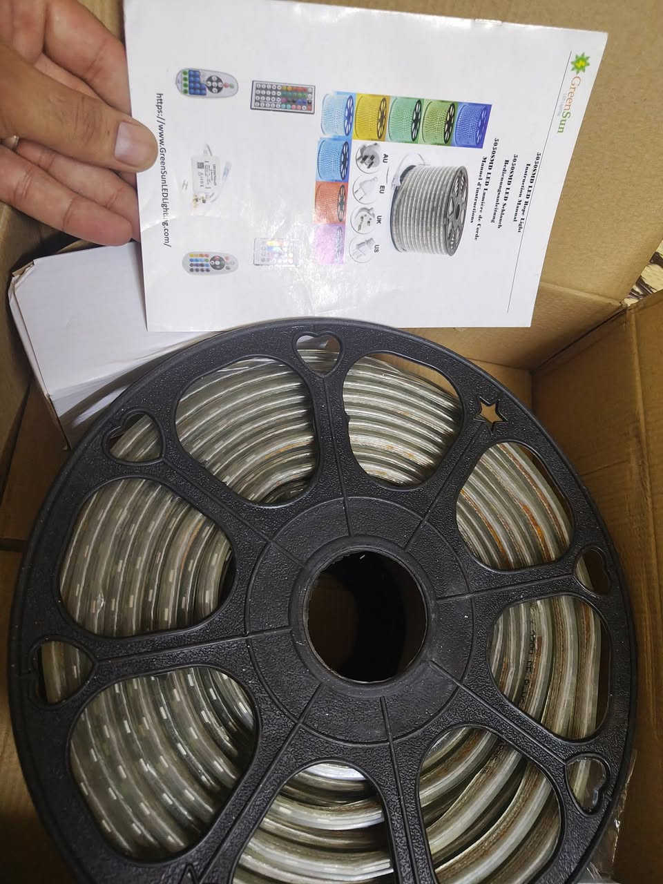 السلام عليكم
انارة نيون 20 متر 
نشرة RGB سمارت مقاومه للماء 30 متر 
متوفر توصيل


**إذا كنت صاحب هذا الإعلان وتريد حذفه لأي سبب، رجاءا أرسل رسالة إلى الدعم الفني**