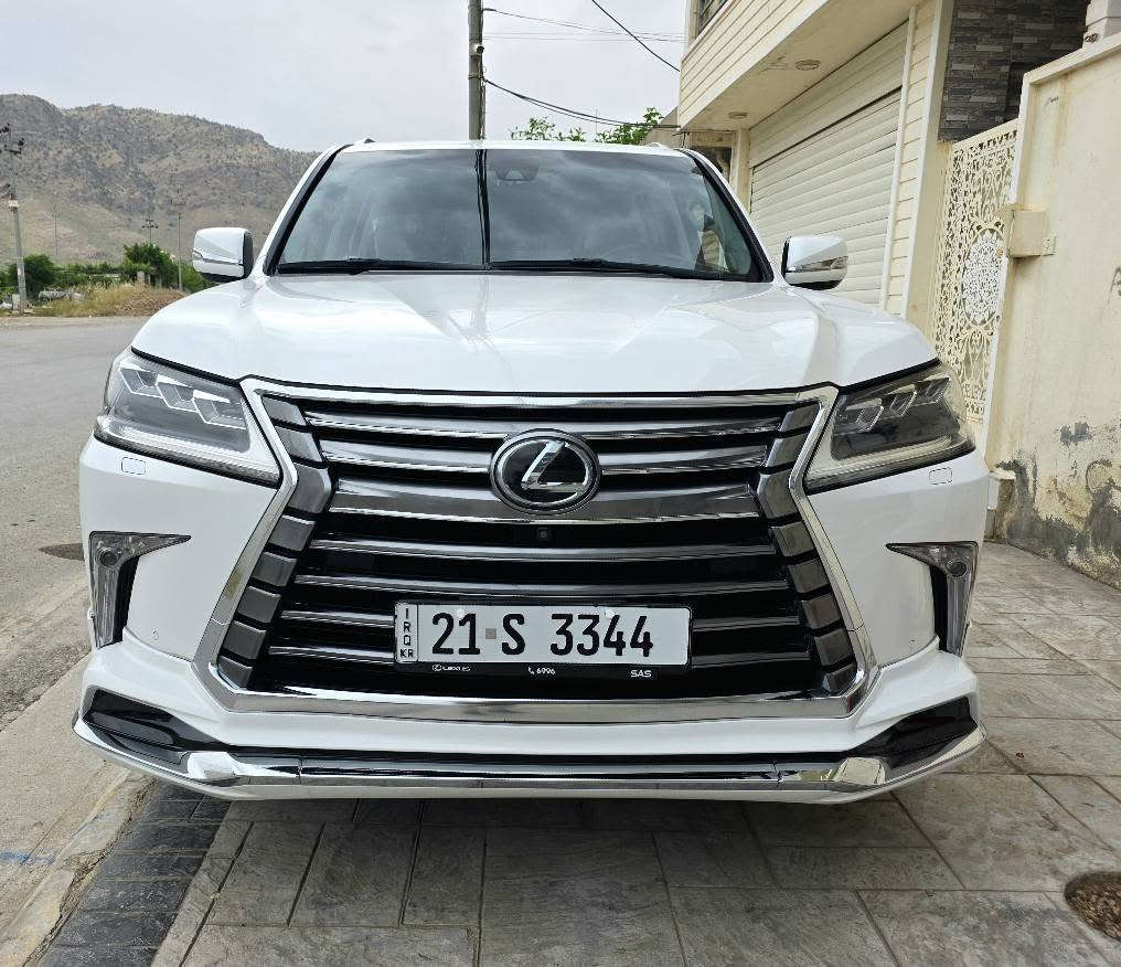 لكزز  LX570 SUPER SPORT Lexus
السعر ٥٤٨٠٠دولار و مجال
موديل 2016 صيانتها بشركة ساز
كفالة من الصبغ 
بها مكانين بارد موضح بالسونار
ماشية 148.000 كيلو
مواصفات اللكزز معروفة:
مكينة 5700
6 وضعيات قيادة
7 راكب
ثلاث قطع تبريد
تحكم فور ويل
نظام المساعدة في صعود ونزول المنحدرات
هاند بريك بصمة
داخل جلد مشمشي 
كراسي خزن ميموري 3 وضعيات 
تدفئة وتبريد كراسي 
ماوس
خمس كاميرات 360
ويالة نيكل
حساسات امامي خلفي
جكات تصعد وتنزل 
لايتات LED اوتو متفاعلة 
رادار 
مانع اصطدام
مري كهرباء وشفط
فتحة
داتا شو
ستيرن كهرباء
جنطة كهرباء
كراسي الصف الثالث كهرباء
بردات خلفية
٣ شاشات خلفية 
تحكم بالتبريد الخلفي منفصل 
وبعد بيها مواصفات متخلص
السيارة نظافتها جداً عالية
مكان السيارة السليمانية

رقم صاحب سيارة *********** السليمانية, العراق
