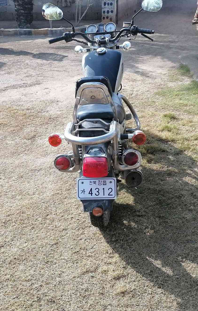 دايلم فحل للبيع كله كامل مكمل تخم تايرات جديد كهربائيات كله شغاله السعر ٤٠٠ وبي مجال للاتصال ***********
