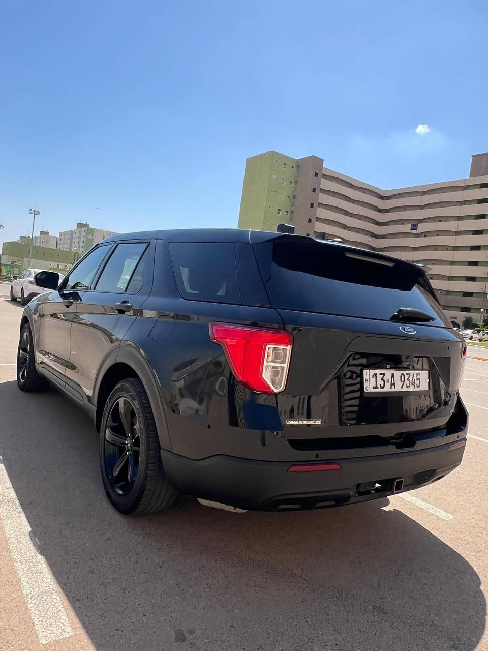 السلام  عليكم ورحمة الله وبركاته
‏‎‏‎       ——— لـلـبـيع  ———

‏‎‏‎فورد اكسبلورر   —  Ford Explorer

‏‎‏‎وراد أمريكي.     —    ايرباك البرده

‏‎‏‎الموديل           —     2022 

القوة الحصانية 400HP 

فئة.                 —     بوليسي 

حجم المكينه   —     3000/twin turbo 

‏‎‏‎اللون                —      اسود   

‏‎‏‎المسافه المقطوعه — 58   الف كيلو متر 

حالة السيارة (حادث جانبي تبديل جاملغ الايمن )

‏‎‏‎المواصفات 

‏‎‏‎-كشنات جلد + مخمل

‏‎‏‎- شاشه كبيره تدعم نظام الأبل كار بلي ونظام الاندرويد 

‏‎-نظام الدفع 4WD

‏‎-هندبريك بصمه 

‏‎‏‎- ستيرن بحركه كهربائيه 

‏‎‏‎- تبريد امامي وخلفي 

‏‎‏‎- بگ لايت LED 

‏‎‏‎-تحكم ستيرن جهتين 

‏‎‏‎-تحديد سرعه 

‏‎‏‎-مانع انزلاق 

‏‎‏‎-ليد نهاري

‏‎‏‎باقي المواصفات المعروفه 

‏‎‏‎السعر            —      205 

‏‎‏‎رقم السياره    —      ميسان 

‏‎‏‎موقع  السياره —      بغداد 

‏‎‏‎للأستفسار.     —       ***********-***********
