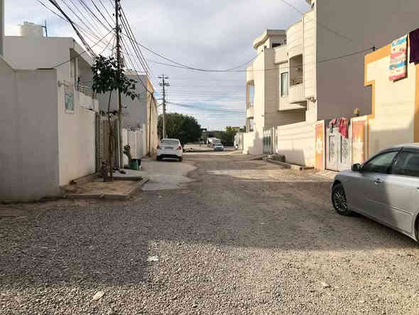 سلام علیکم

#خانووی_مۆدێرن بۆ فرۆشتن ⛪💒
ناونیشان 📍 قەزای ڕزگاری (سموود) 

◼️ گەڕەکی گەرمیان 🌆🌃
◼️ پشت بورجی کۆڕەک 🛣️🌃
◼️ تاپۆیە و ڕووی لە سلێمانییە 🖼️🌄
◼️ ڕووبەری 6 بە 20 = 120 مەترە 📏
◼️ خانوویەکی زۆۆر هەرزان و گونجاوە 
◼️ شوێنیکی زۆۆر خۆش و نایابی هەیە 

🔴 ژوورەکانی ئەم خانووە پێکهاتووە لە ⬇️

🔶 میوان 🪑🚪
🔶 مساعد مطبخ 🍽️🫖
🔶 هۆڵێک 🖼️
🔶 دوو ژووری نوستن 🛋️🛏️
🔶 ڕۆشنایی 🪟
🔶 مشتەمەلات 🛁🚿

بۆ زانینی نرخ 💵 تەنها خاڵێک لە کۆمێنت دانێ ڕاستەوخۆ بە نامە نرخەکەیت پێ دەگات یان پەیوەندی بکەن بەم ژمارانەوە 📲📞📳

***********

ئێوەی بەڕێزیش هەر موڵکێکتان هەبوو بۆ فرۆشتن یان ویستان بیکڕن دەتوانن ڕەسم و زانیارییەکانتان بنێرن بۆ ژمارە ڤایبەری 📳✅ 0770402413
