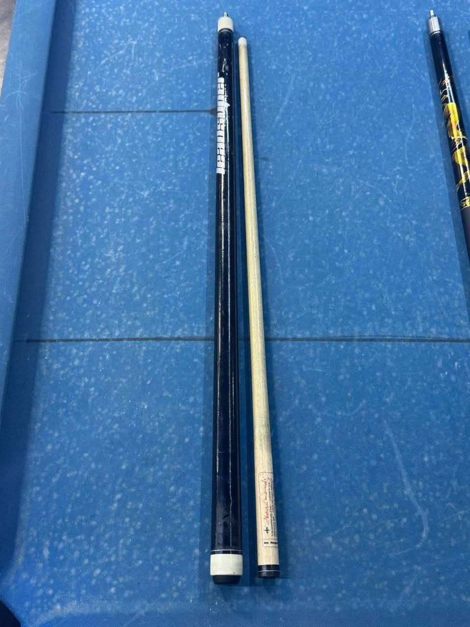 كيوبات عدد 2🎱
للبيع كل كيوب ويا جنطه السعر خاص 
***********
