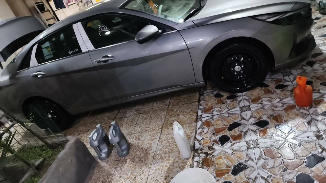السلام عليكم النتره خليجي مديل 23فول هايبرد بيهه بس بنيد مصبوغ
باب سايق بي خمس اصابع بارد باقي كفاله اقصاد وكاله موجوده مكاني البصرة القبله ماشيه ٧٨تخم تاير جديد حداده لعابه ما نقصهى برغي سعر 145وبيهه مجال قليل رقمي ***********
