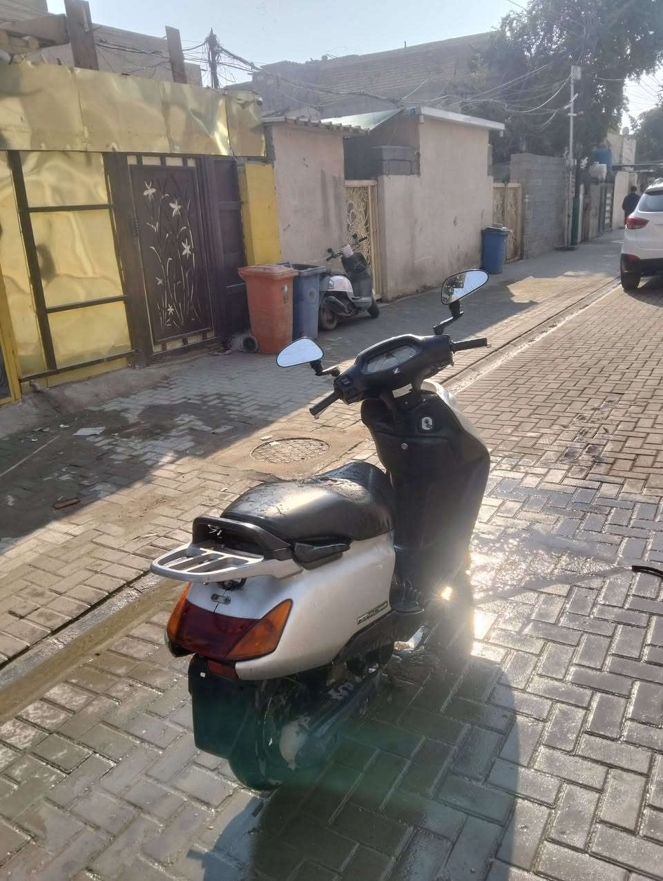 السلام عليكم شباب 

سبيسي ياباني 

مكينه ما مفتوحه 

اخوان الدراجه كفراتهه يرادلهه ترتيب 

اكرر الدراجه يرادلهه ترتيب 

تايرات جدد 

دهن توني مبدله

كهربائيات يرادلهه ترتيب 

السعر 425 وبيهه مجال قليل 

اخوان كلشي كاتبلك 

الشراي احطهم على راسي الموشراي ليتعبني 

العنوان بغداد البياع سويب 

الرقم 
*********** اتصال 

واتساب ***********
