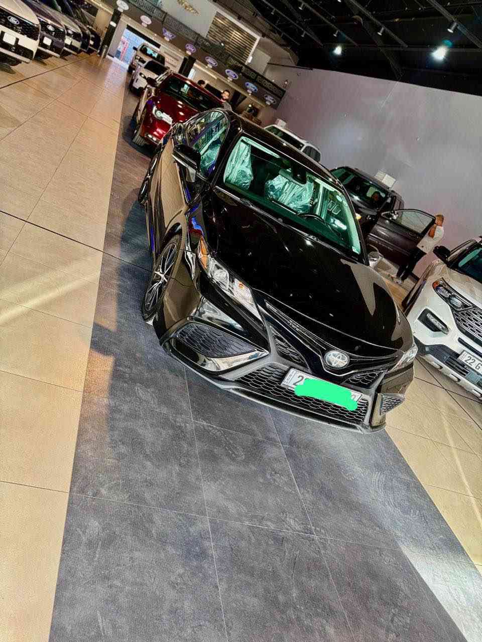 كامري 2022 SE للبيع وارد امريكي 
صبغ باب خلفي فقط بدون دواخل بدون ايرباك 
 السعر 185 ومجال

رقم اربيل تحويل مباشر 

مواصفات الـ SE
1- كشنات جلد 
2- تحكم استيرن
3- كامره خلفيه 
4- كشن تحكم كهربائي
5- مري تحكم  

السعر 185 قابل للتفاوض 

للاستفسار‬   *********** أربيل, العراق
