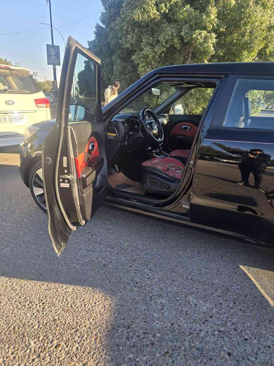 سلام عليكم للبيع  موديل 2016  فول مواصفات سعره 118 ورقه بيه مجال حك جيه.  *********** مكان كربلاء  بيه بنيد فقط  بدون دواخل مكينه 2000.
