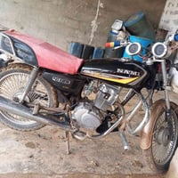 شباب ماطور اربع كير شرط لاصرف ولابخار كهربائيات شغاله.شلع السعر 300وبي...