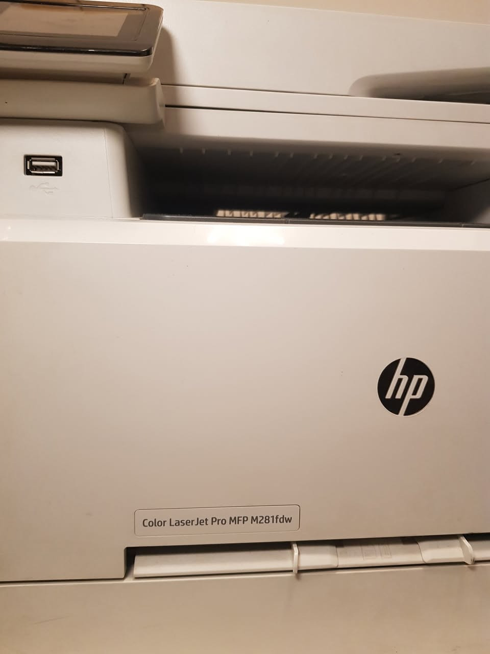 السلام عليكم 
متوفر طابعة Hp M281fdw مستخدم  
طباعة واستنساخ ملون 
حبر باودر ليزري 
واي فاي 
طباعة وجهين 
السعر 145 الف  
متوفر خدمة التوصيل الي جميع المحافظات
***********
***********
