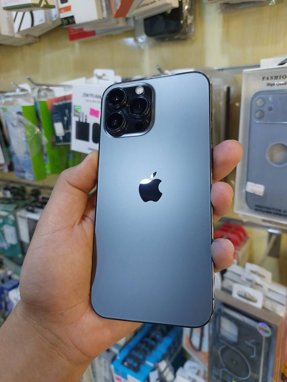 📱 متوفر لدينا
iPhone 17 Pro Max دبل خط (جديد)
iPhone 16 Pro Max دبل خط (مستخدم) – البطارية 100% 🔋
iPhone 15 Pro Max تك – البطارية 98% 🔋
iPhone 13 Pro Max تك – البطارية 77% 🔋
💳 يتوفر البيع بالتقسيط على البطاقة.
🏢 مكتب سمايل للموبايلات والإنترنت 📞 واتساب: 0772889975


**إذا كنت صاحب هذا الإعلان وتريد حذفه لأي سبب، رجاءا أرسل رسالة إلى الدعم الفني**