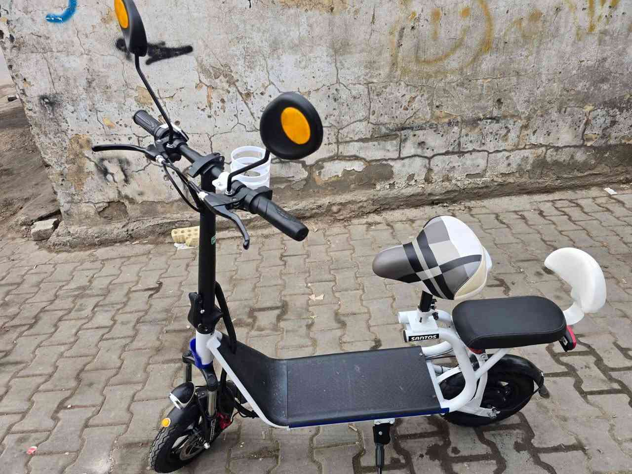 السلام عليكم دراجه شحن ياباني اصلي بطاريه ليثيوم كلش جديدة مابيهه اي نقص رقمي للتواصل ***********
