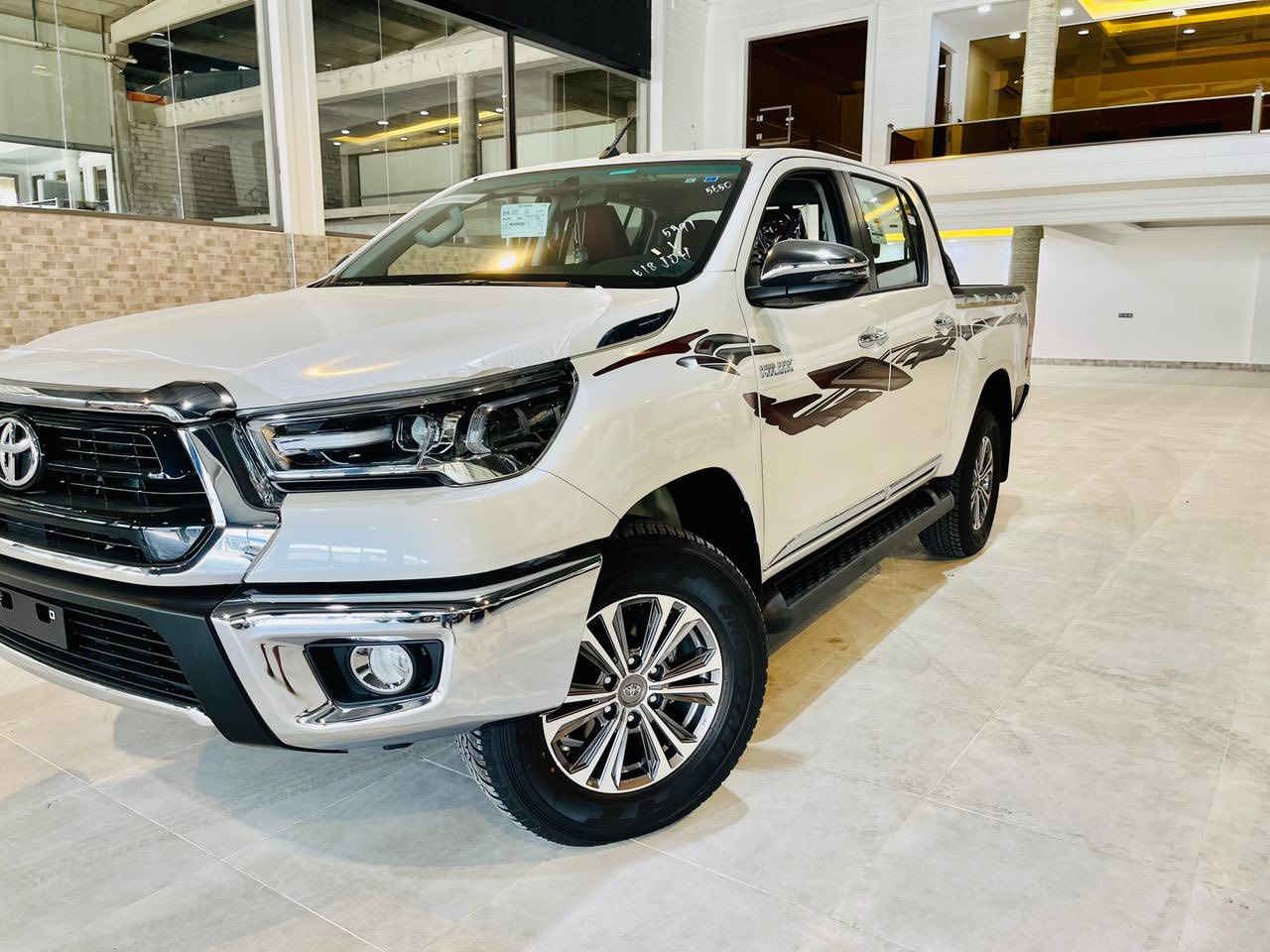 بيكم هايلوكس 2021 سعودي عبداللطيف فور ويل جديدة ماشية 90 الف رقم اربيل ما بيها قطرة صبغ وضع الشركة المكان صلاح الدين رقم الهاتف ***********
