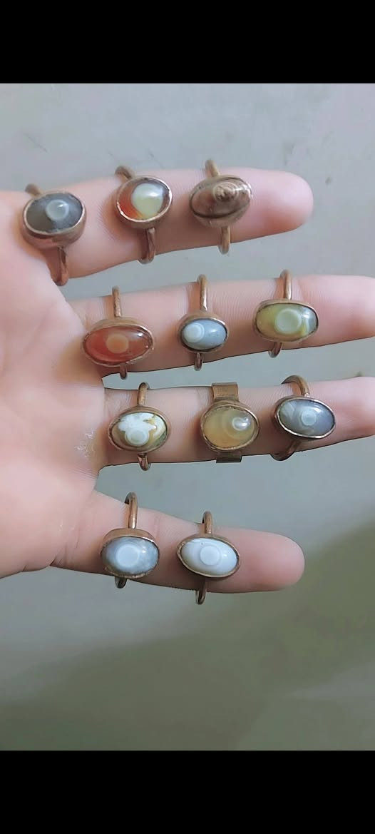 سليماني هندي عيون صريحة صياغة نحاس يدوية نواعم الشراي يراسلني خاص ويتدلل.


**إذا كنت صاحب هذا الإعلان وتريد حذفه لأي سبب، رجاءا أرسل رسالة إلى الدعم الفني**