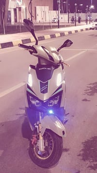 دراجة كهربائية • مستعجل • ٦ بطاريات ٣٢أمبير