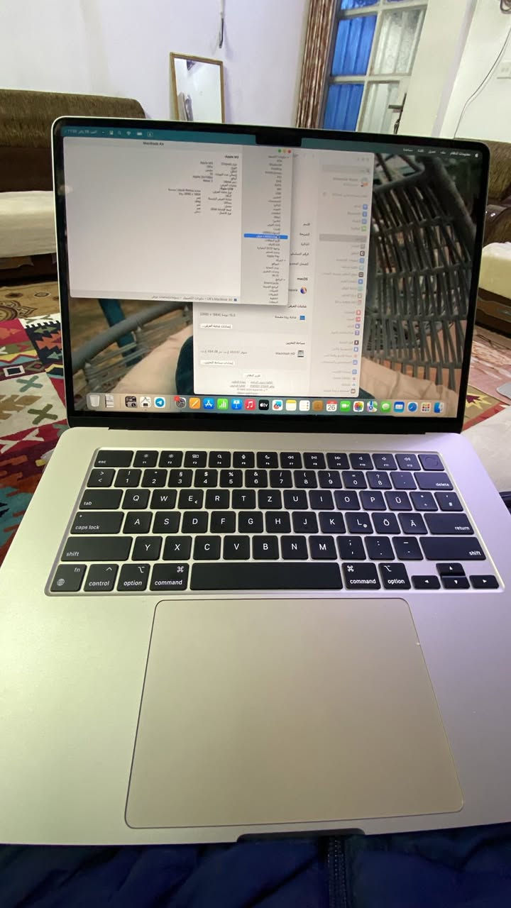 MacBook Air  إلرام 24 الذكرة 512 قبل سبوع مفتوحة من كارتونه  ***********
