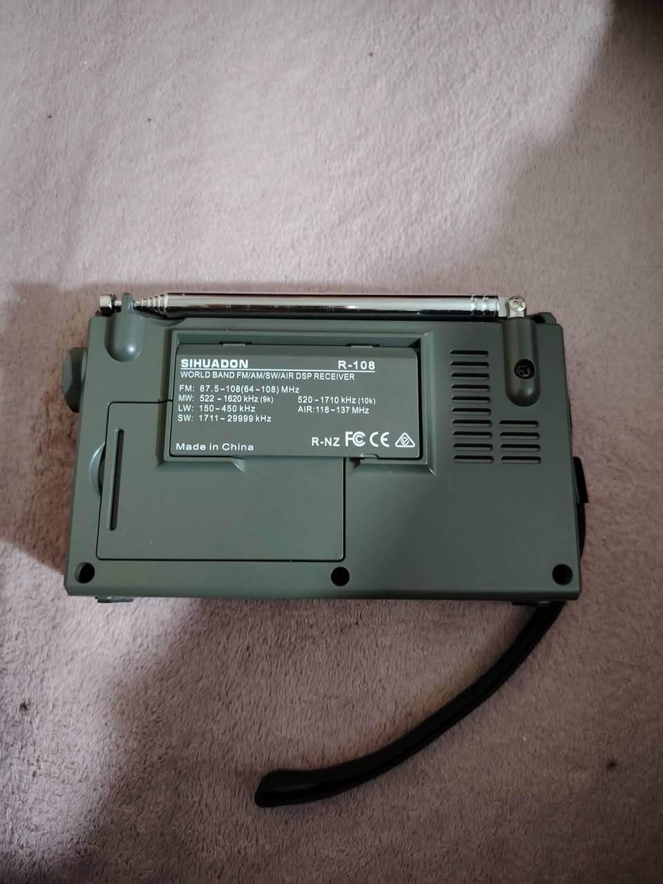 راديو sihuadon r. 108 غير مستعمل شحن تايبسي fm. Mw. Sw. Lw. Air حجم كف اليد السعر 100 الف يوجد توصيل العراق


**إذا كنت صاحب هذا الإعلان وتريد حذفه لأي سبب، رجاءا أرسل رسالة إلى الدعم الفني**