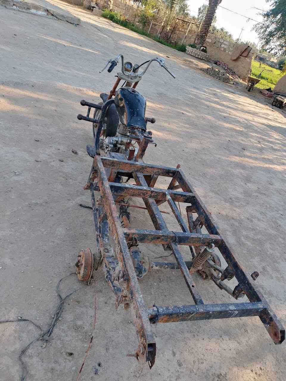 سلام عليكم شاصي للبيع گلك گلك گلك
مگينه شغاله+خياس فقط الي مصوره
أگسن كلشي مابي
مگاني نجف حريه 
سعر225
***********
