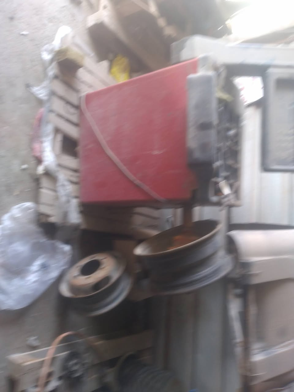 السلام عليكم من رخصت مدير الكروب خالعه +بلنص للبيع الخالعة شغالة كاملة والبلنص رايدلة تصليح عنوان محاويل ***********
