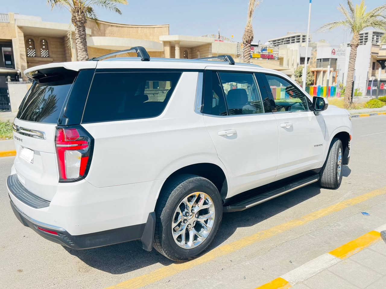 السلام عليكم
سياره تاهو وارد امريكي 

موديل 2023.(للبيع فقط) 

فئة LS ابيض

السياره جديده على البلاد 

مكينة 8 سلندر  5.3 

حادث قطعتين صبغ  بدون ايرباك 

 (صور الحادث مرفقه)

ماشيه 30Km

موصفات 

خمس بصمات 

جنطة كهرباء 

خزن ميموري

دخول ذكي ترحيب 

سستم صوت BOSE

رادار امامي خلفي 

تحديد مسار 

كشنات كهرباء تدفئة تبريد

بعد بيها مواصفات. 

رقم اربيل باسمي 

للبيع فقط 

السعر اكتب تم السعر يجيك ع خاص 

مكان السيآره اربيل 

#تاهو #Tahoe #اربيل #معارض
***********
***********
