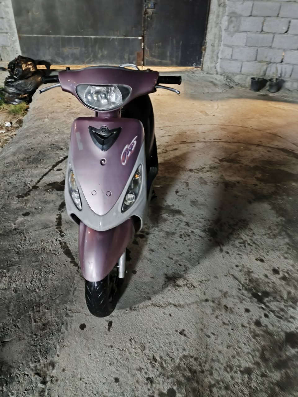 السلام عليكم للبيع السعر 650الف الاتصال على الرقم ***********
