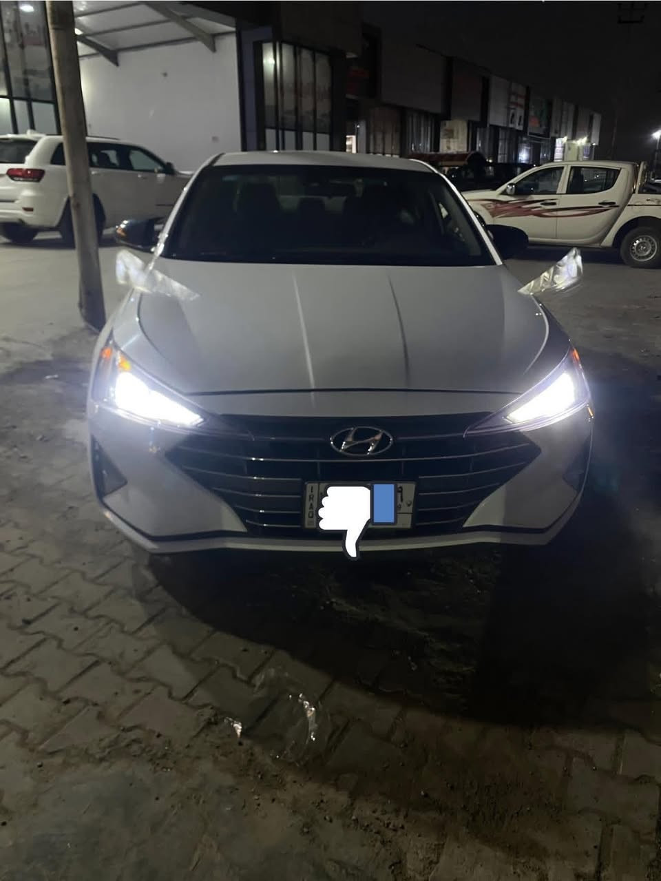 النترا وارد أمريكي  موديل 2019 شكل عشرين الحديث
كير محرك اتراي وين ما يعجبك محرك 2000 دوش
رقم ديالى شرط تحويل
تحكمات جهتين اشاير تحديد مسار  حساسات امامي خلفي بل مري ما اصتدام بيها جرس تنبيه  شاشه اندرويدموصفات حلوه  تبريد تدفئ فول تخم تاير ويل كب ماشيه 76ميل
حادث جاملغ وبنيد وبيها طخه  بل هلال جاملغ خلفي
العنوان مكان سياره بغداد الحسينيه سعر 130 وبيها مجال بسيط
رقم الهاتف /***********
