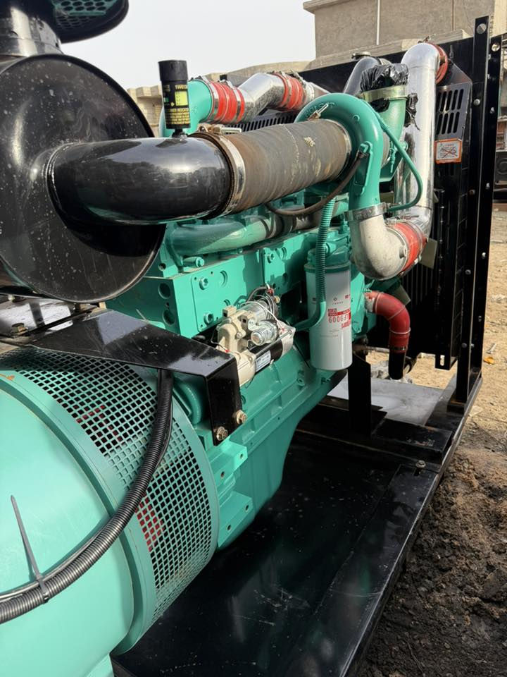 سلام عليكم ورحمة وبركاته تم وصول مولدات كمنزات امريكي اصلي ٦ سلندر سوبر ٣٠٠ كيفي و ٢٥٠ كيفي و ٢٠٠ كيفي ١٥٠ كيفي ابلادي لأصرف ولا بخار تشغيل جهاز برودكشن اتو نضام حمايه كامل عنوان بغداد رقم الهاتف *********** بي وتساب
